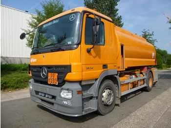 Camion citerne pour transport de carburant Mercedes-Benz ACTROS1832 LS: photos 1
