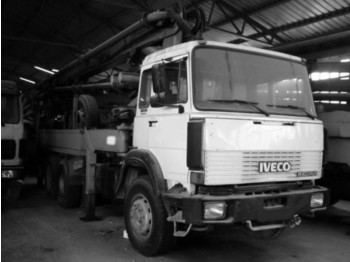 Camion pompe BOMBA DE HORMIGON PUTZMEISTER 32 M IVECO 260 1984: photos 1