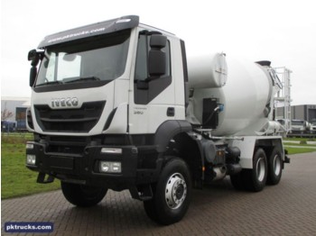 Camion malaxeur neuf Iveco TRAKKER AD380T38WH: photos 1