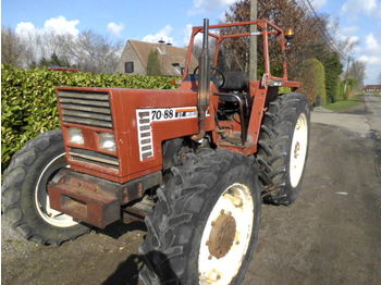 Tracteur agricole FIAT 70-88 DT: photos 1