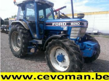 Tracteur agricole Ford 8210: photos 1