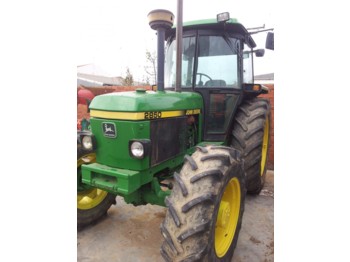 Tracteur agricole John Deere 2850: photos 1
