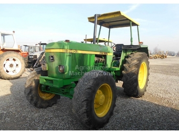 Tracteur agricole John Deere 3040: photos 1