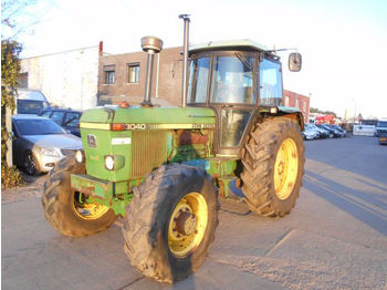 Tracteur agricole John Deere 3040: photos 1