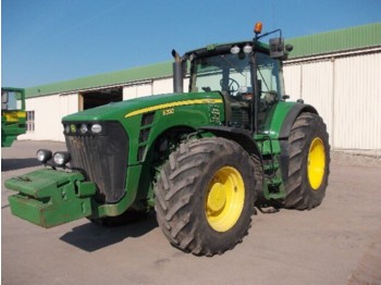Tracteur agricole John Deere 8330: photos 1