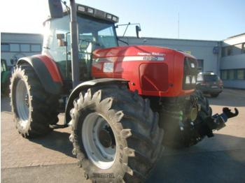 Tracteur agricole Massey Ferguson 8250: photos 1