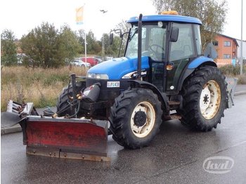 Tracteur agricole New Holland TD95D 4WD Traktor (Rep.objekt) med vikplog och sandspridare -04: photos 1