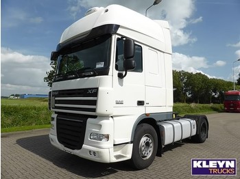 Tracteur routier DAF XF 105.460 Superspacecab: photos 1
