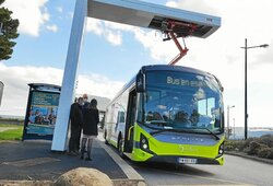 Bus électriques : avantages, inconvénients, fonctionnement
