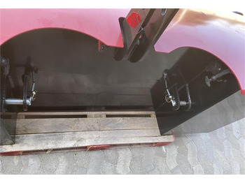 Contrepoids pour Machine agricole Case IH Frontvægtklods 1800 kg med lys: photos 3