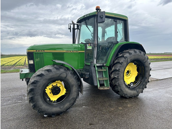 Tracteur agricole JOHN DEERE 6600
