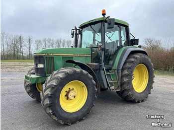 Tracteur agricole JOHN DEERE 6800