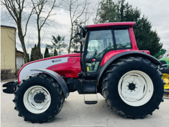 Tracteur agricole VALTRA T160