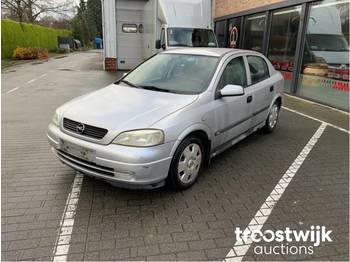 Voiture Opel Astra: photos 1