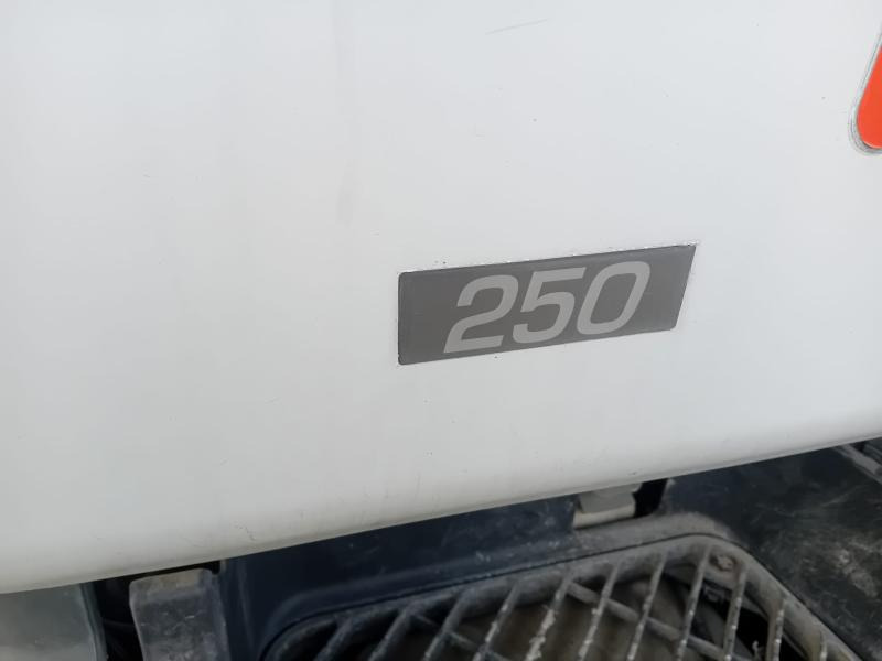 Autre matériel Renault Premium 250