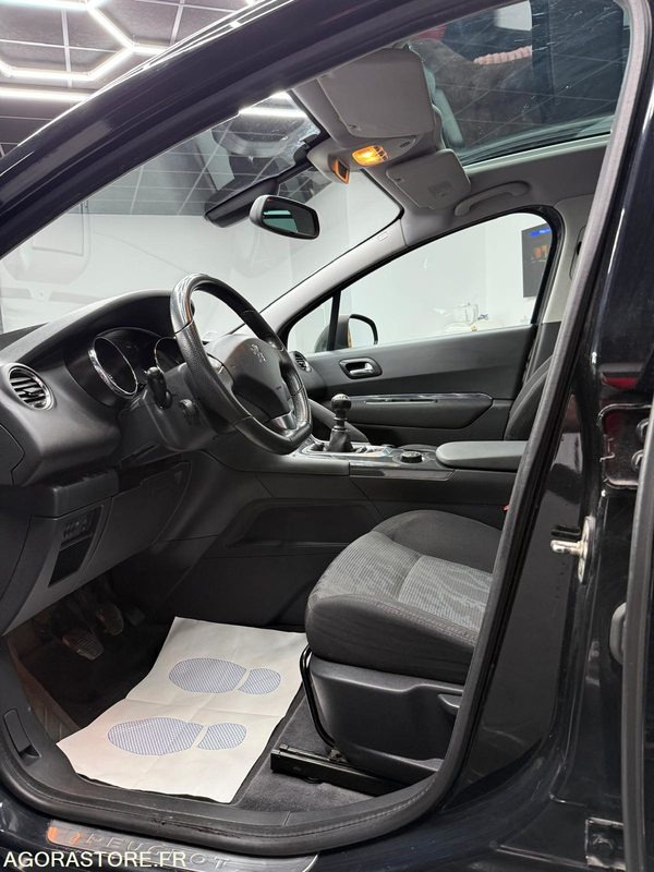 SUV PEUGEOT 3008 1.6L HDI 115CH CROSSWAY