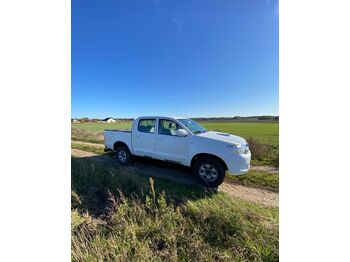 Voiture Toyota 4x4 Double Cab Hilux: photos 1