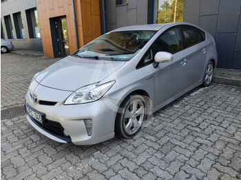 Voiture Toyota Prius: photos 1