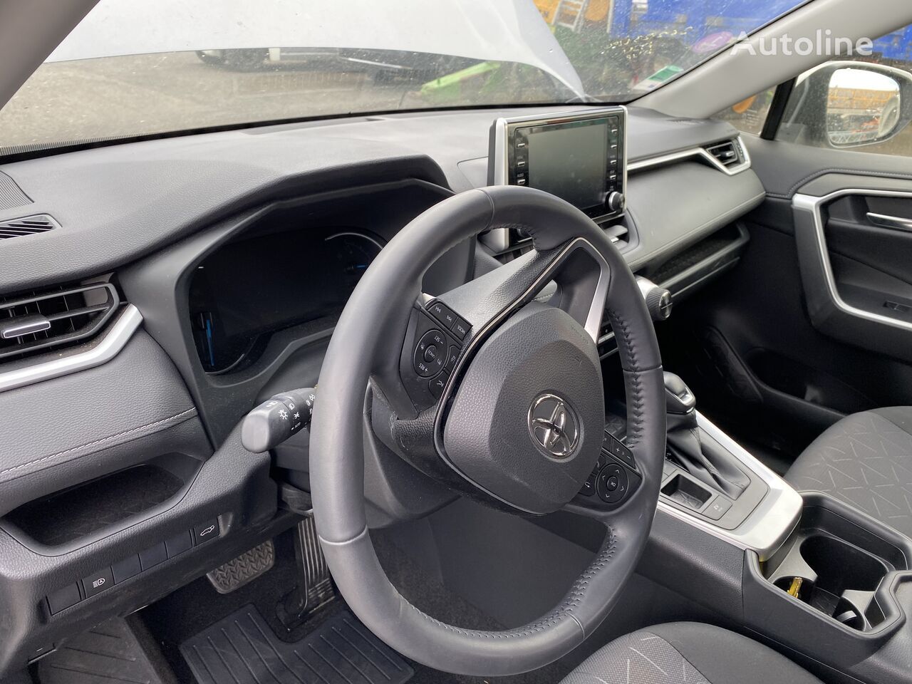 Voiture Toyota RAV 4 2.5i 180 2WD CVT HYBRID: photos 21