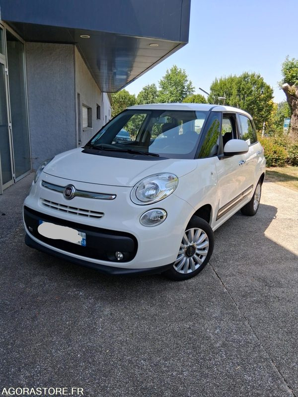 Voiture Fiat 500 L GNV POPSTAR MINISPACE DE 2016