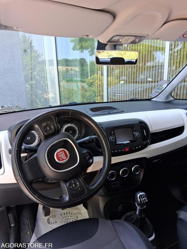Voiture Fiat 500 L GNV POPSTAR MINISPACE DE 2016
