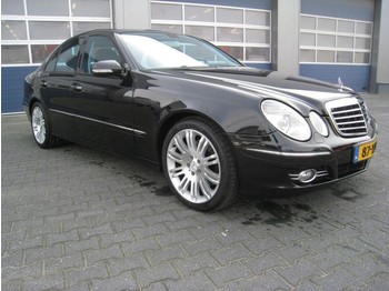 Voiture Mercedes-Benz E-Klasse