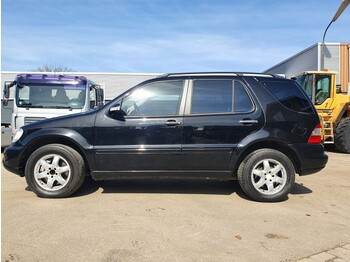 Voiture Mercedes-Benz M-Klasse ML ML400