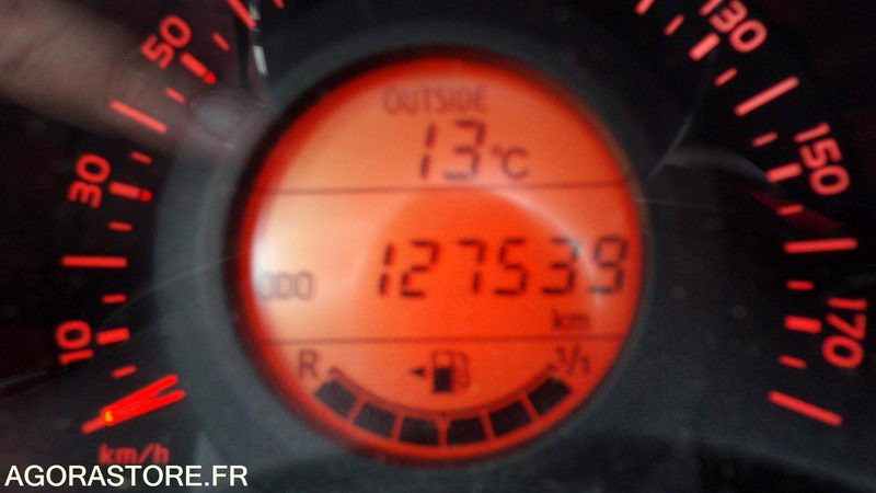 Voiture Peugeot 108 FH-752-WP (BP)