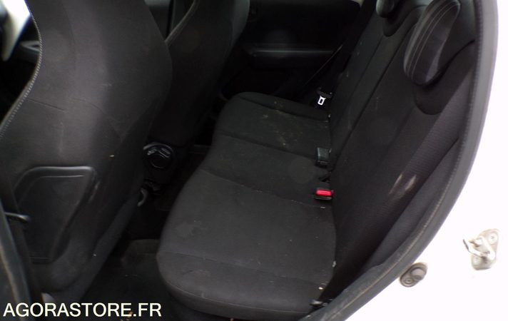 Voiture Peugeot 108 FH-752-WP (BP)
