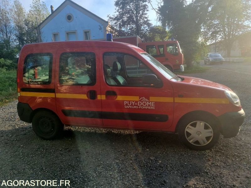 Voiture RENAULT KANGOO - 4366 XM 63 - 2003