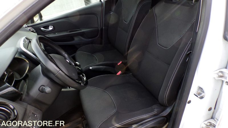 Voiture Renault Clio 4 DQ-031-CM (BP)