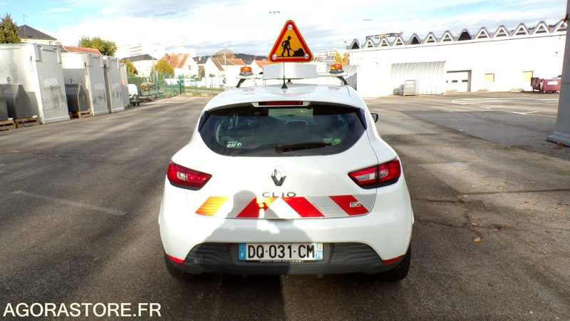 Voiture Renault Clio 4 DQ-031-CM (BP)