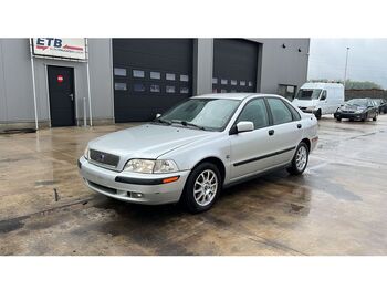 Voiture Volvo S40  1.9 D (AIRCONDITIONING): photos 1