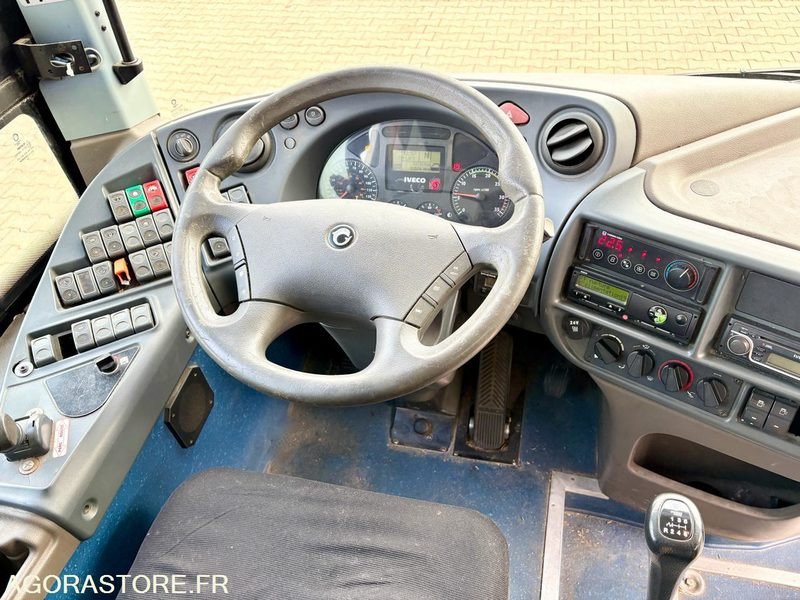 Bus scolaire Irisbus Recreo 2010 - Clim - EURO 5