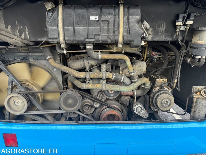 Bus scolaire MERCEDES INTOURO / 325 000 KM / 2007 / 61 PLACES