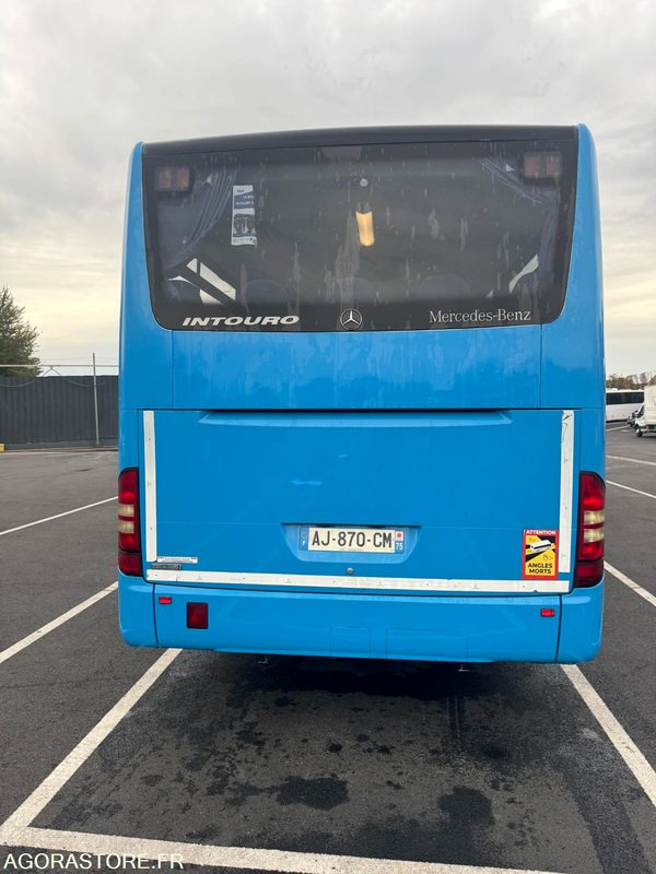 Bus scolaire MERCEDES INTOURO / 325 000 KM / 2007 / 61 PLACES