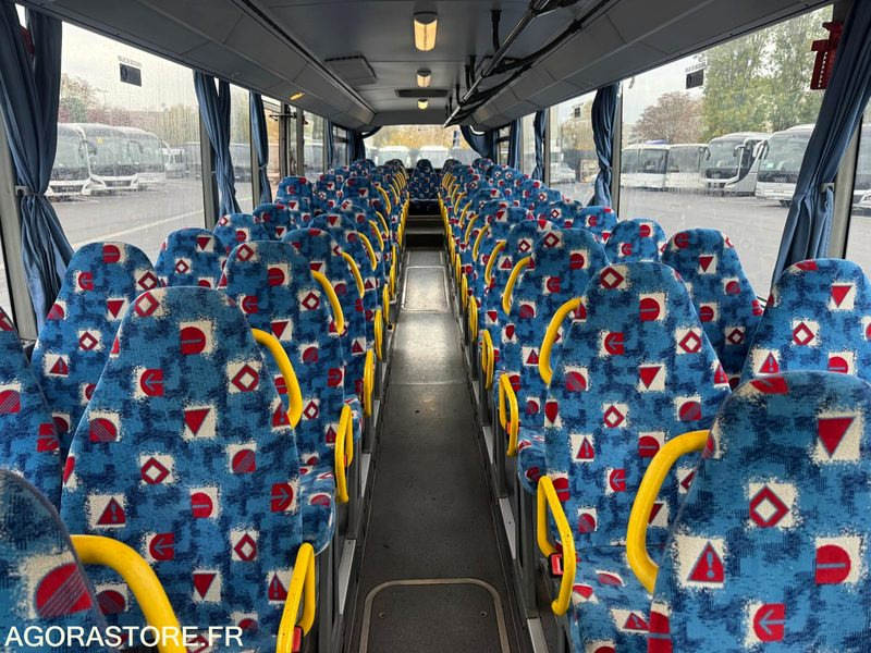 Bus scolaire MERCEDES INTOURO / 325 000 KM / 2007 / 61 PLACES