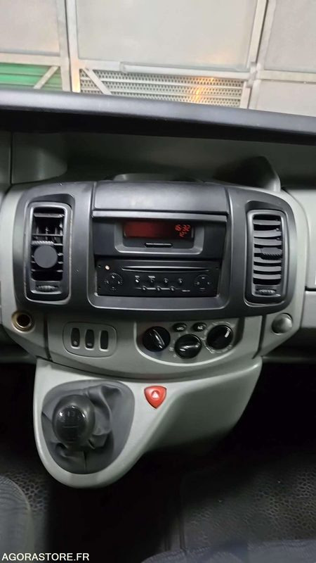 Minibus Renault Trafic - 2004 - 257907kms - 1707-XB-22