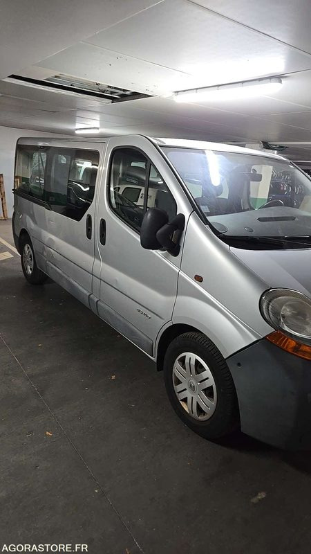 Minibus Renault Trafic - 2004 - 257907kms - 1707-XB-22