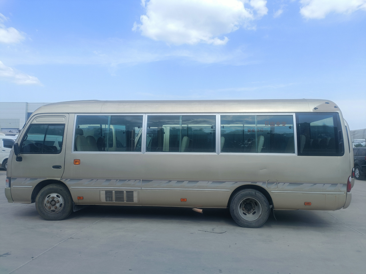 Minibus, Transport de personnes TOYOTA Coaster passenger bus 6 cylinders diesel: photos 5