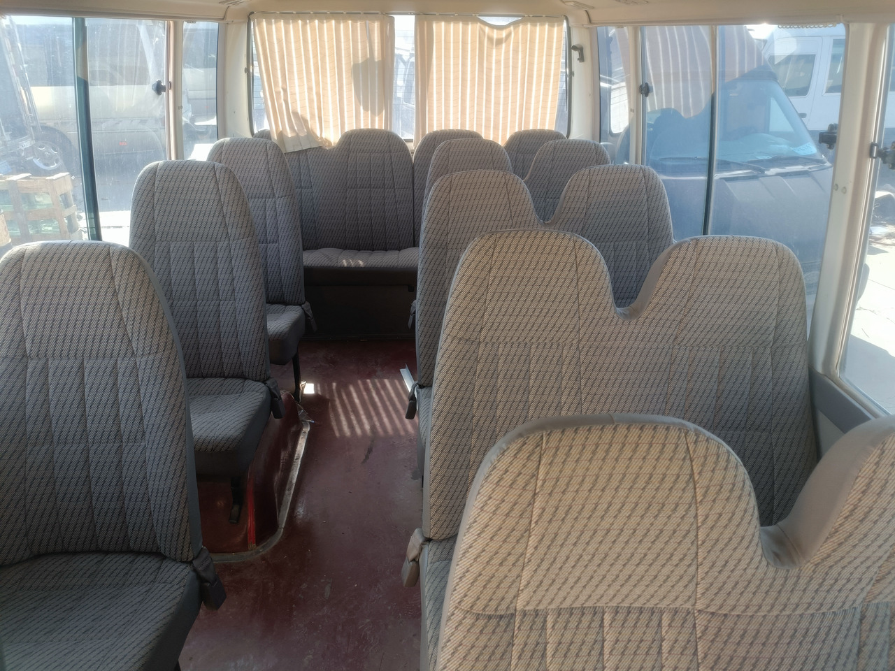 Minibus, Transport de personnes TOYOTA Coaster petrol engine: photos 7