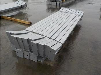 Conteneur comme habitat 60' x 20' x 10' Steel Frame Building, 15' Bays 12.5 Degree Roof Pitch, Purlin Cleats spaced for Fibre Cement, Steel Roof Sheets, Main Frame Fixings: photos 1
