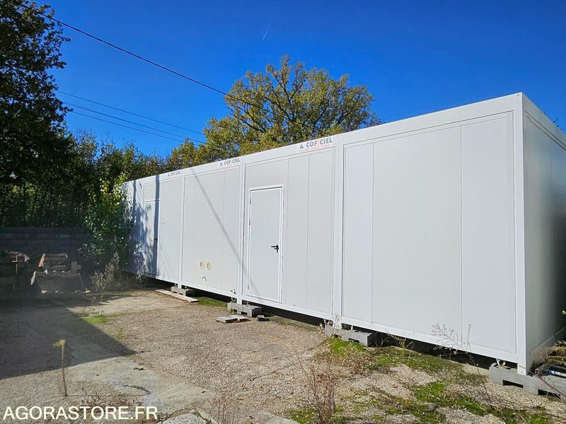 Conteneur comme habitat 5 modules vestiaire/sanitaire