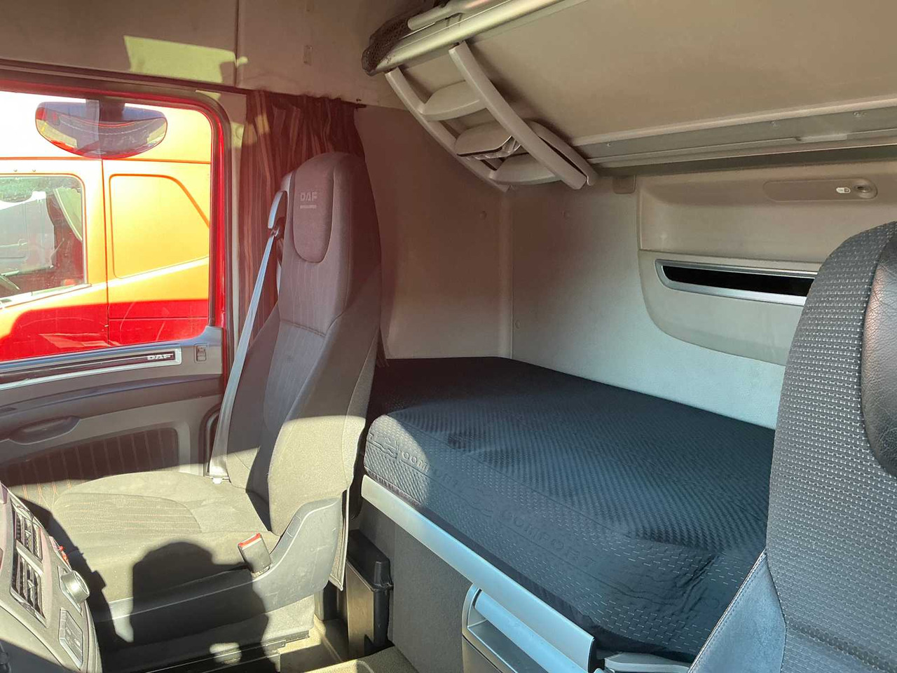 Camion 2019 DAF XF450FT TR4X2 COM KIP TRACTOR UNIT (84113-811)