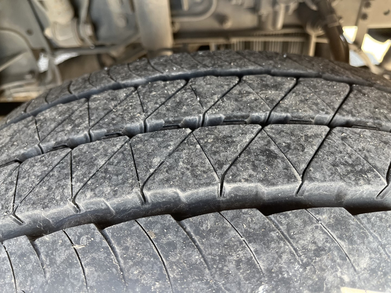 Camion à rideaux coulissants DAF LF 220