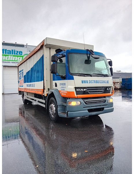Camion à rideaux coulissants DAF LF 55 250