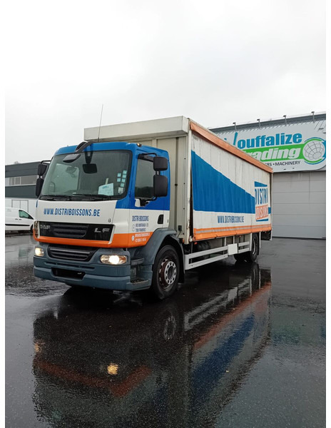 Camion à rideaux coulissants DAF LF 55 250
