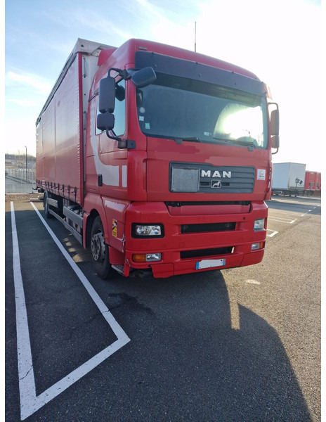 Camion à rideaux coulissants MAN 18.380