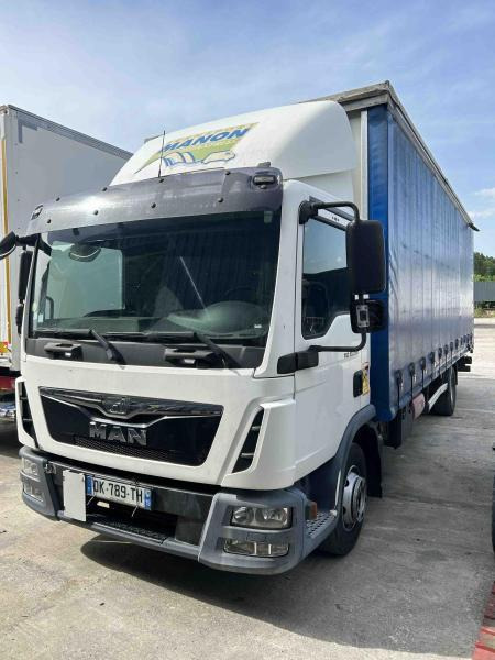 Camion à rideaux coulissants MAN TGL 12.250