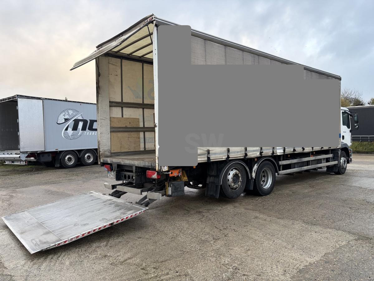 Camion à rideaux coulissants MAN TGM 26.320